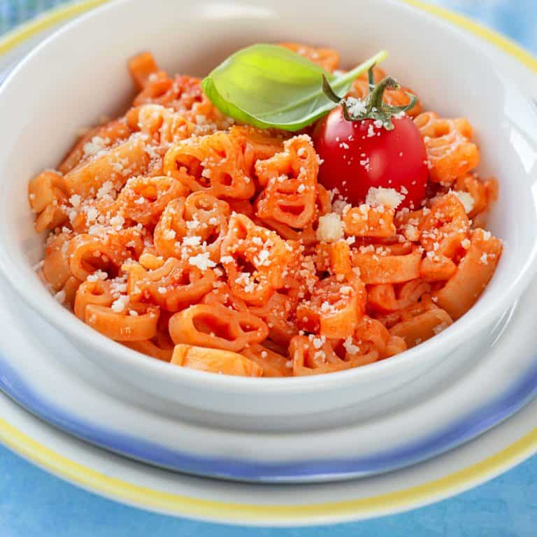 Low Protein Animal Paster With Tomato Sauce